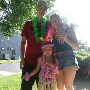 Meet your Posher, Emilie